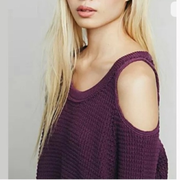 Free People Sunrise Pullover Sweater With Cutouts - Picture 3 of 10